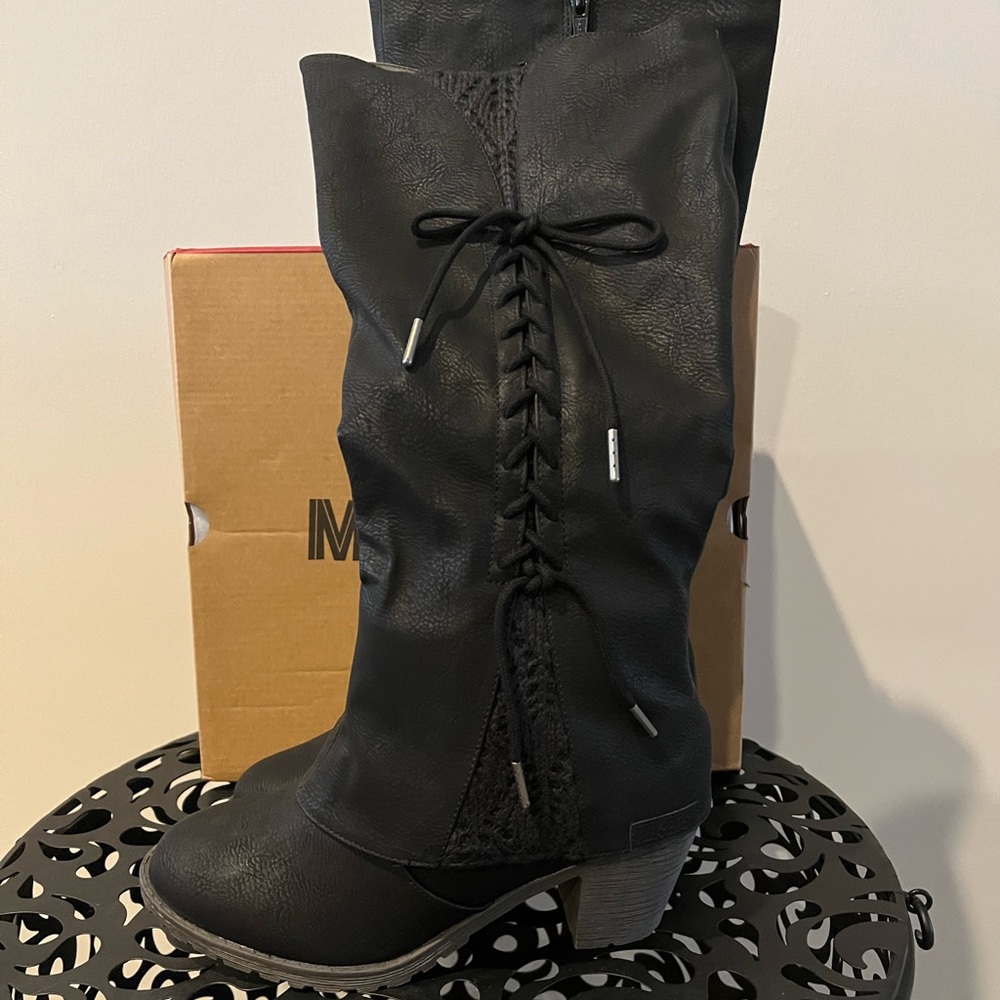 Muk Luk Boots! Never Worn!!